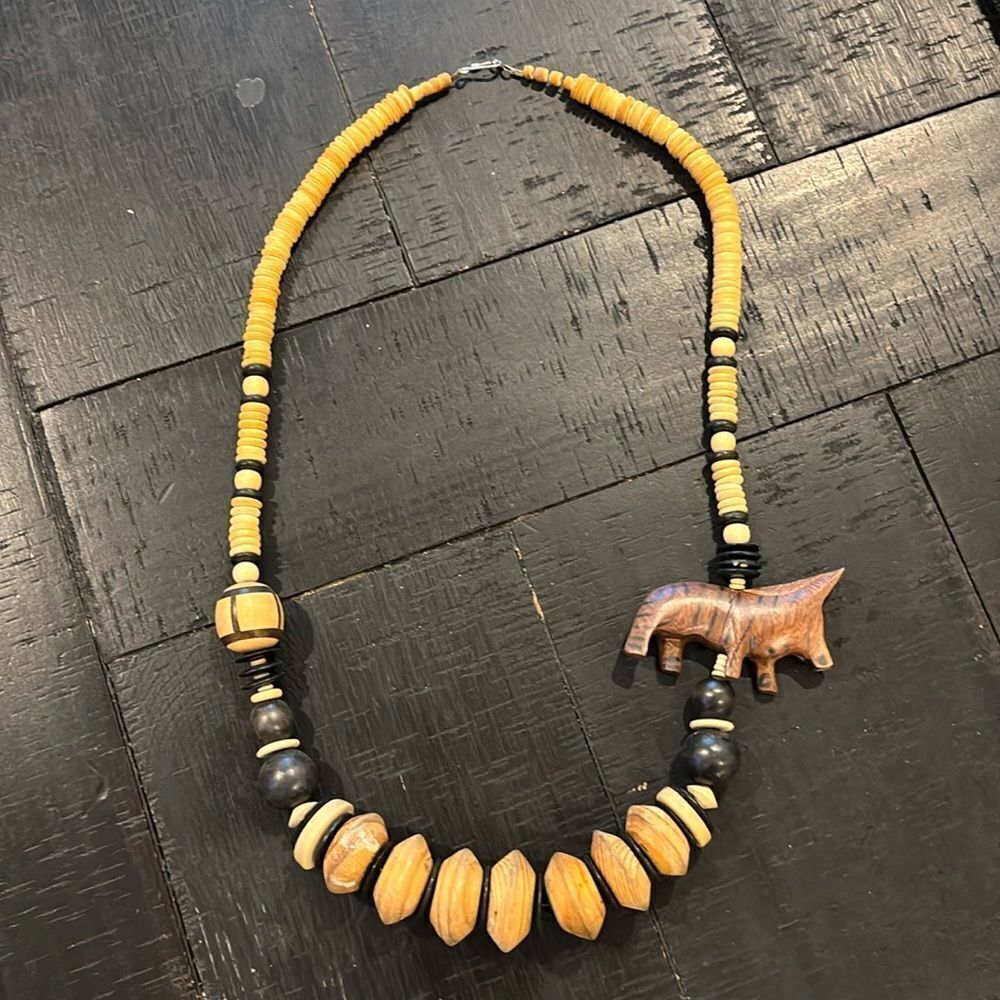Vintage Wooden Safari Animal Wild Bore Beaded Boho Necklace​​
